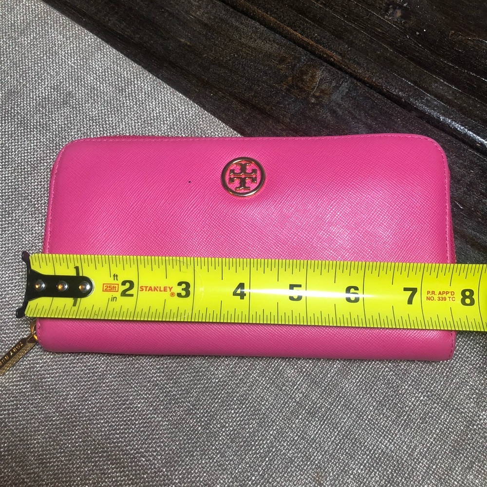 Tory Burch wallet